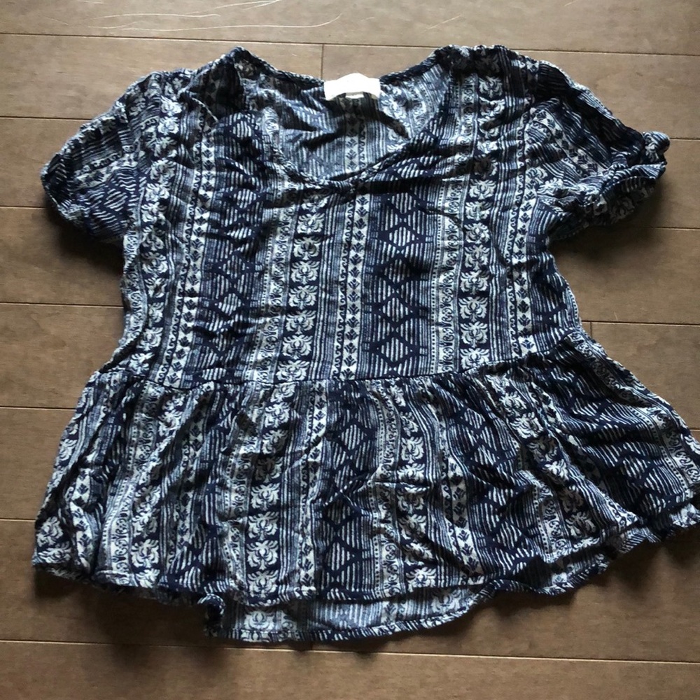 Peplum short sleeve top